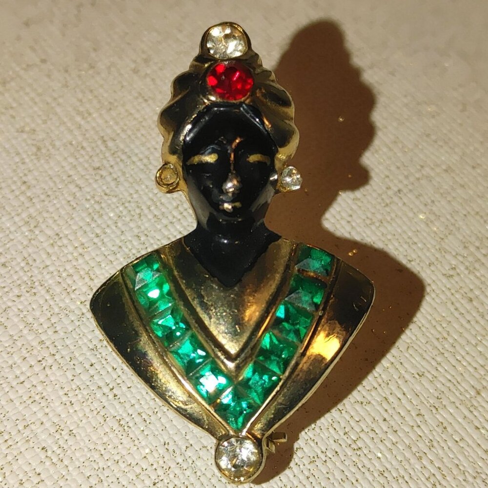 Jolle Rhinestone Genie Brooch 1940s Small Vintage Black Enamel Green Red Stones - Picture 12 of 12